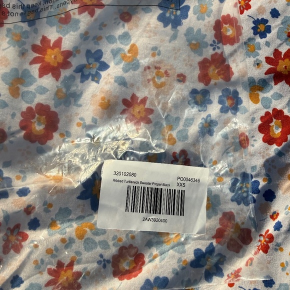 Ribbed Turtleneck Sweater - Picture 4 of 4